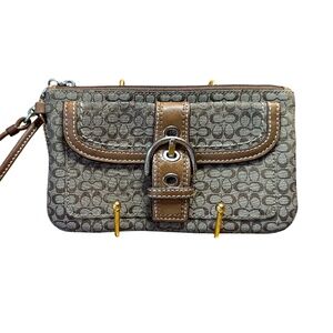 Coach Vintage Y2K Signature Soho Jacquard Buckle Clutch Wristlet Wallet